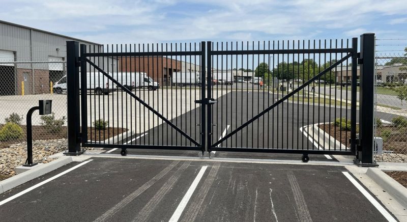 Building Gate Installation in Pearland, TX