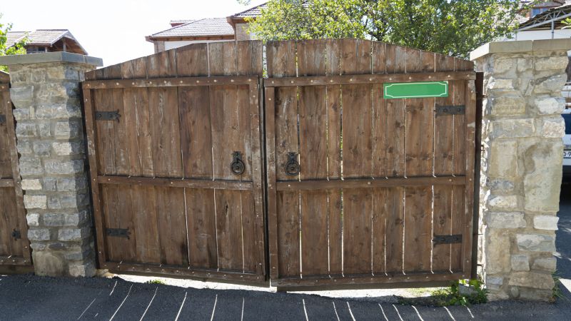 Driveway Fence Installation in Boca Raton, FL